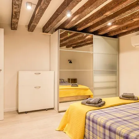 Ramo Delle Moschette