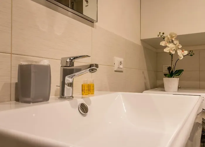 Ramo Delle Moschette *