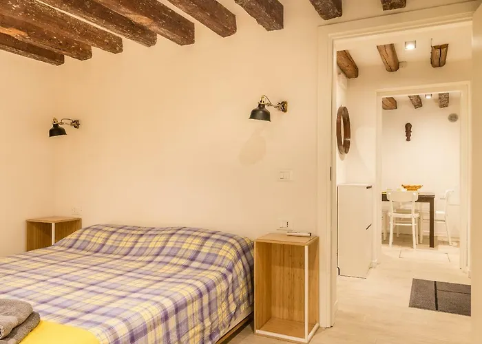 Ramo Delle Moschette Апартаменты Венеция